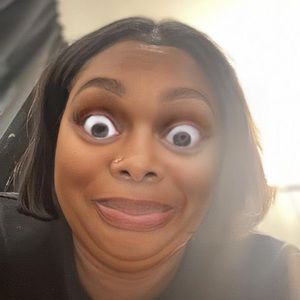 Meet your Posher, Angelique